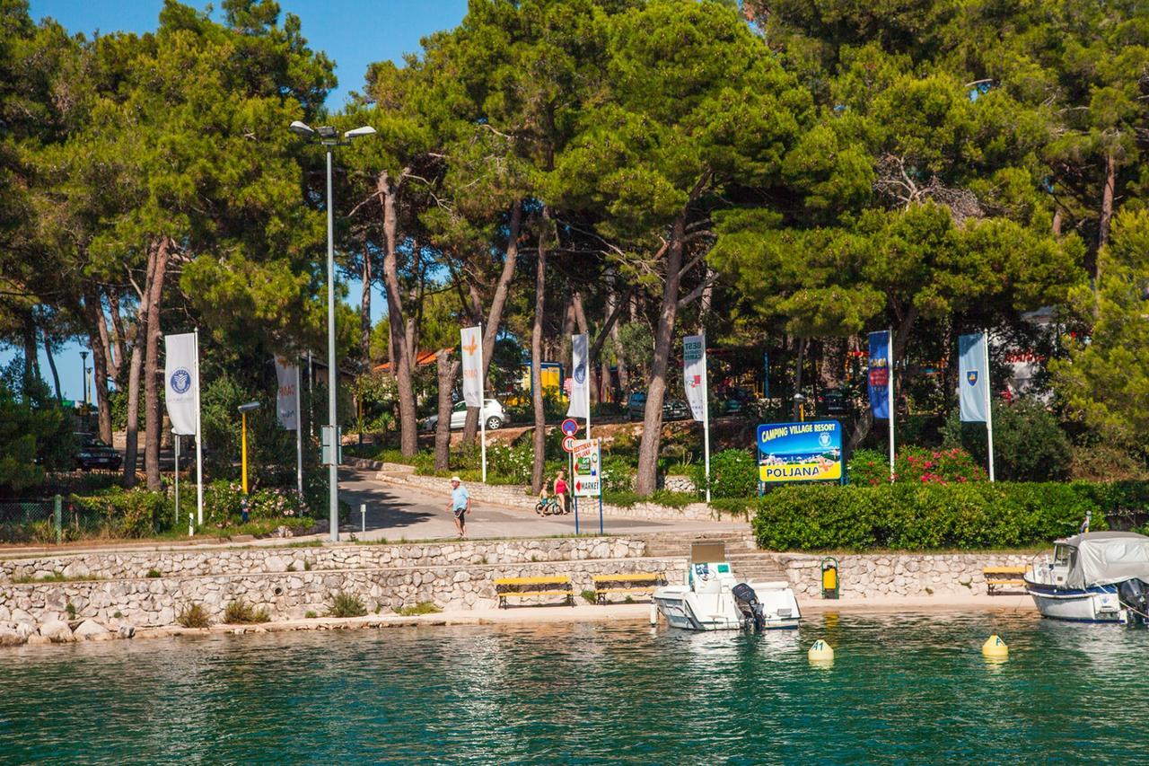Victoria Mobilehome Camping Village Poljana มาลีโลชินจ์ ภายนอก รูปภาพ